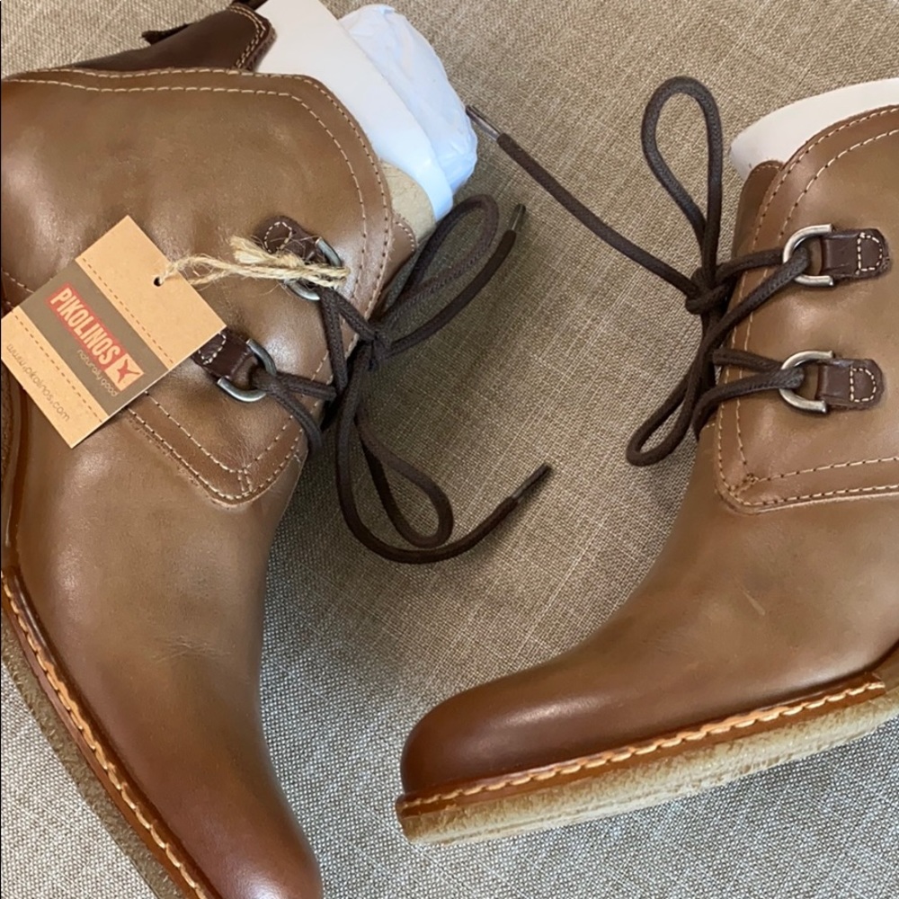 Pikolinos Leather Lace-Up Siena Ankle Boots - Picture 6 of 7